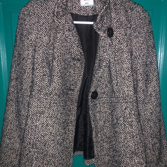 Winter jacket - Picture 4 of 6